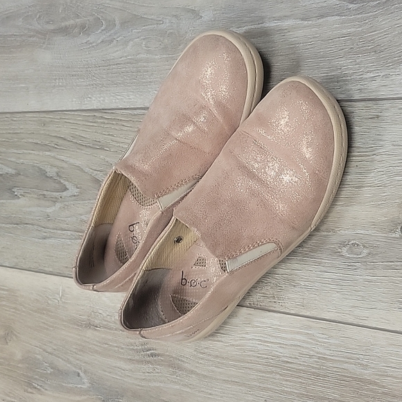 b.o.c. Pink Metallic Slip On Sneaker Size 8 - Picture 1 of 10